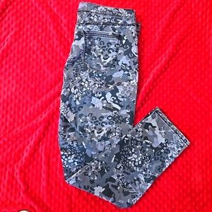 Bandolino Camo Leopard Grey Karyn Jean size 12